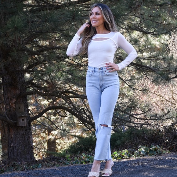 *NWT Micoson Mesh Cutout white top - Picture 8 of 8